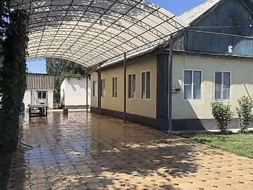 Продаю просторный дом с большим двором и навесом - Дом с утеплённым at lalafo.kg Продаю просторный дом с большим двором и навесом - Дом с утеплённым