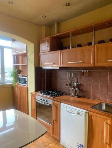 квартира на долгий срок восток 5: 3 комнаты, 60 м², 105 серия, 8 этаж