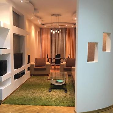 kiraye menzil: İcarəyə verilir 2 otaqlı yeni tikili 66 m², 28 May m. 1 000 AZN/ay 2 — 9