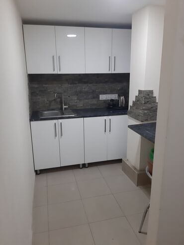 Ofislər: Ofice icare verilir 3 otagli milli bankin yaninda 2 mertebeli 60kv -da lalafo.az — 10 Ofislər: Ofice icare verilir 3 otagli milli bankin yaninda 2 mertebeli 60kv — 10