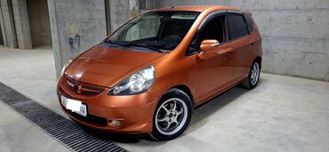 срочно срочно продам машину: Honda Jazz: 2007 г., 1.4 л, Вариатор, Бензин, Хетчбек