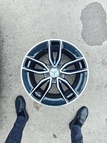 Kolpaklar: Məhsul: Mercedes-Benz yüngül lehimli disk 245/40/18. 265/35/18