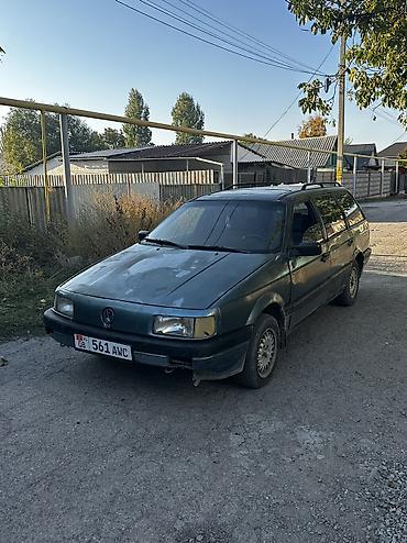 Volkswagen Passat Variant: 1990 г., 1.8 л, Механика, Бензин, Универсал