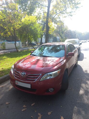 срочно продам авто в связи с переездом: Toyota Camry: 2009 г., 2.5 л, Автомат, Бензин, Седан