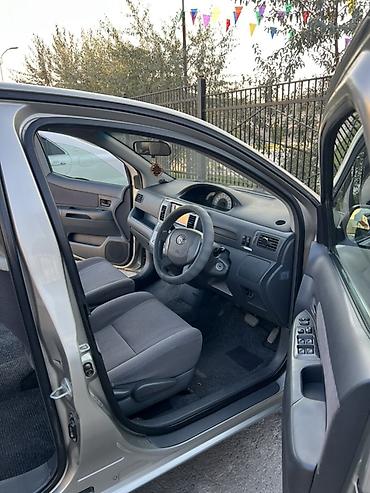 22 5 295 80: Toyota Raum: 2004 г., 1.5 л, Автомат, Бензин, Минивэн — 5
