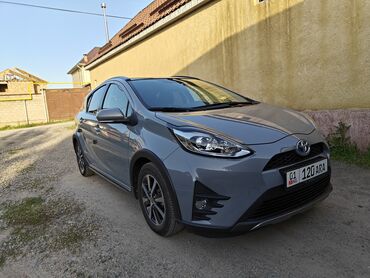 Toyota: Toyota Prius: 2021 г., 1.5 л, Вариатор, Гибрид, Хетчбек