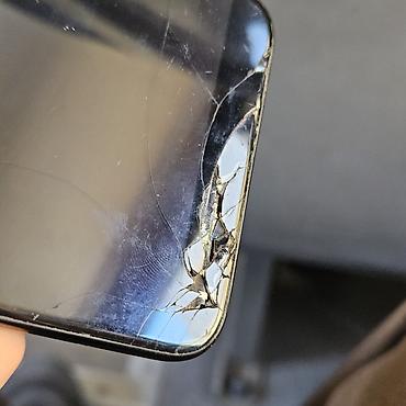 rey ben: Samsung J6 32GB Все работает Дефекты: трещина на фото и сильные — 3
