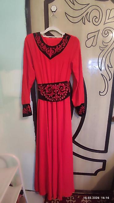 Другая женская одежда: Женская одежда — набор из 3 изделий. 1) Свитшот/бомбер серого цвета — 4