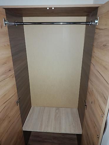 krucok: Qarderob bölməsi – asılqanlı - Material: laminat/LDSP ağac teksturası — 1