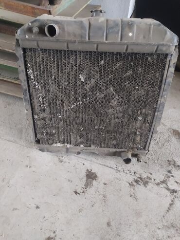 radiator kombi: QAZ 52, 1985 il, Orijinal, İşlənmiş
