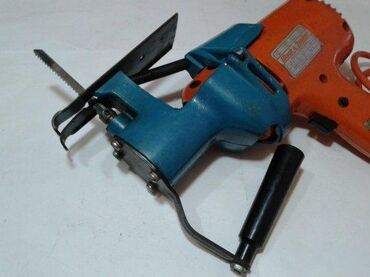 Bušilice: Bušilica sa nastavkom za ubodnu testeru Black & Decker U ponudi — 4
