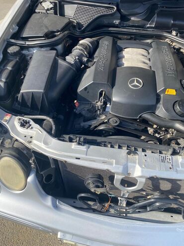 Mercedes-Benz: Mercedes-Benz E-Class: 2.8 l | 2000 il Sedan — 22