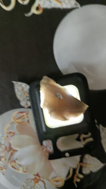 Dekorativ daşlar: Təbii obsidian daş parçaları Məhsulun təsviri: - Vulkanik mənşəli — 13