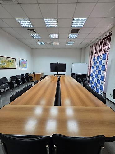 Аренда помещений свободного назначения: Сдается 2 этажное коммерческое помещение 540 кв м Адрес - — 2