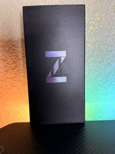 эпл вотч се 2: Samsung Z Flip, Жаңы, 256 ГБ, түсү - Кызгылт көк, 1 SIM, eSIM
