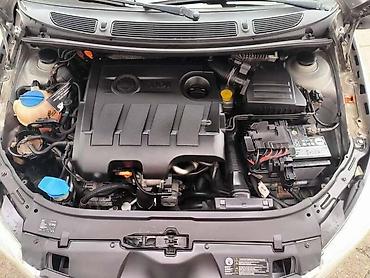 keta rs: ŠKODA ROOMSTER 1.6TDI - KOMPLETAN AUTO U DELOVIMA | Kompletan auto — 3