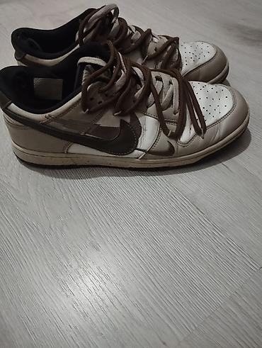 Кроссовки и спортивная обувь: Кеды в норм состоянии, размер 39/кроссы разные и размеры тоже разные — 10