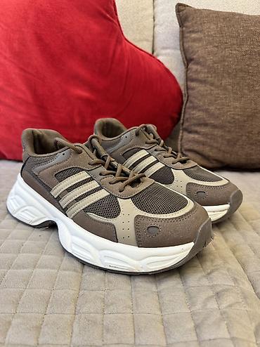 reebok krasovka: Elle, Размер: 40, цвет - Коричневый, Б/у — 1