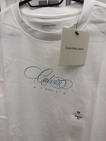 calvin: Qadın T-shirt Calvin Klein - Brend: Calvin Klein Jeans - Rəng: ağ - — 5