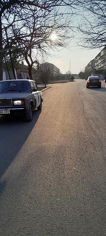 VAZ (LADA): VAZ 2107 sedan - Kuzov: 4 qapılı, ağ rəng (bir neçə yerdə astar və — 14