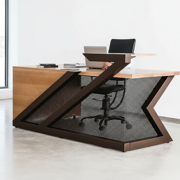 Письменные столы: Письменный стол — 1