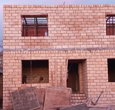 Tikinti işləri: Xidmət: Həyətyanı sahələrdə tam təmir və döşəmə işləri Təklif — 66