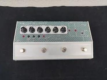 Ostali muzički instrumenti: TECH 21 VT BASS DELUXE SANSAMP EFFECTS ANALOG | Slanje po dogovoru — 9