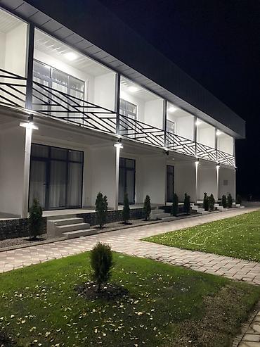 Посуточная аренда комнат: Сдаются комнаты в гостевом размещении. Описание: - Просторные светлые — 5