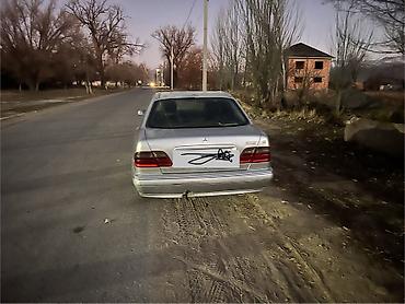 Mercedes-Benz: Mercedes-Benz E-Class: 2002 г., 2.7 л, Автомат, Дизель, Седан — 5