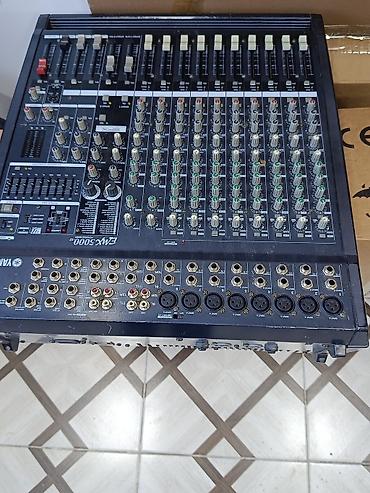 pul səkilləri: Yamaha EMX5000-12 gücləndiricili mikser - 12 mono mikrofon/giriş — 3