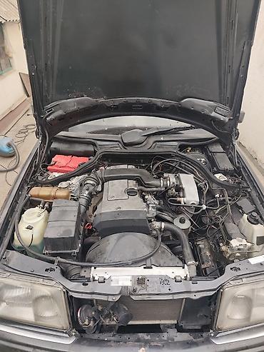 m 5: Mercedes-Benz E-Class: 1994 г., 2.2 л, Автомат, Бензин, Универсал — 10