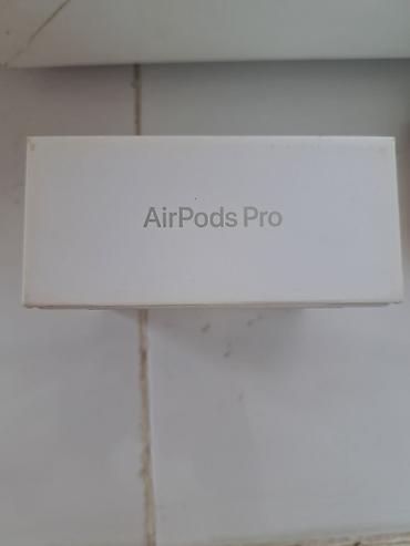 чехлы на аирподс 2: Apple AirPods Pro (2-ci nəsil) – MagSafe şarj qutusu (USB‑C) — 3