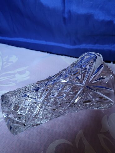 Ostali kućni dekor: Kristalna nova vaza 70te. Vaza kristal,led kristal,rucna — 9