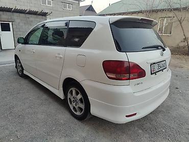 Toyota: Toyota Ipsum: 2002 г., 2.4 л, Автомат, Бензин, Минивэн — 7