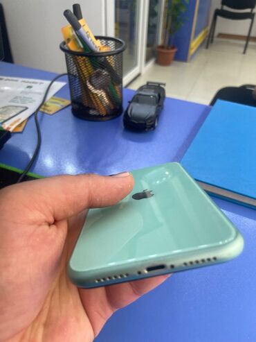 Apple iPhone: IPhone 11, 64 GB, Face ID — 5