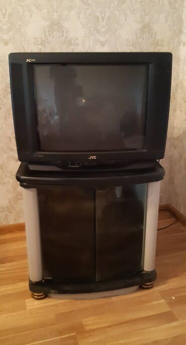 televizor 24 inch: Sputnik antena 1.50sm+tuner