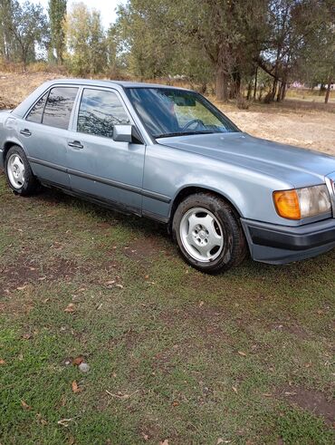 расрочкага машина алам: Mercedes-Benz W124: 1986 г., 2.3 л, Механика, Бензин, Седан