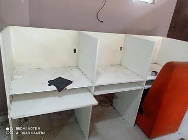 ucuz laminatlar: Ofis üçün 3 yerlik işçi masası (kabinli) - Material: ağ rəngli — 1