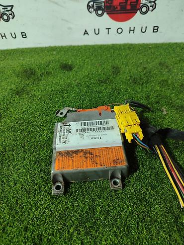 Блок управления подушками безопасности (Airbag ECU) Mercedes-Benz