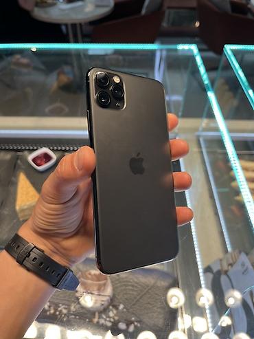 Apple iPhone: IPhone 11 Pro Max, Б/у, 256 ГБ, Space Gray, Зарядное устройство, Защитное стекло, Чехол, 71 % — 5