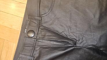 zara model pantalona: Zara u veličini xs imitacija kože uske pantalonice. Bez mane, nošene — 2