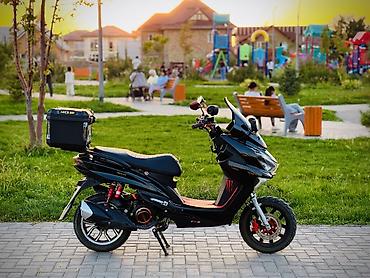 lt 46: Продается скутер Макси В идеальном состоянии, В комплект входит — 3