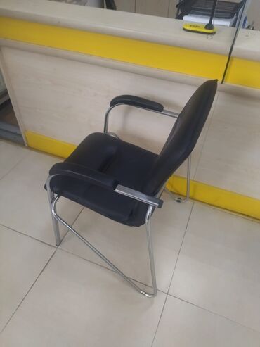 Masa və oturacaq dəstləri: Ofis mebelleri yaxşı vəzyətdə ikinci əl bir komplexteklinde sərfəli — 13