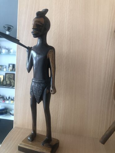 pul alıram: Винтажная африканская фигура
