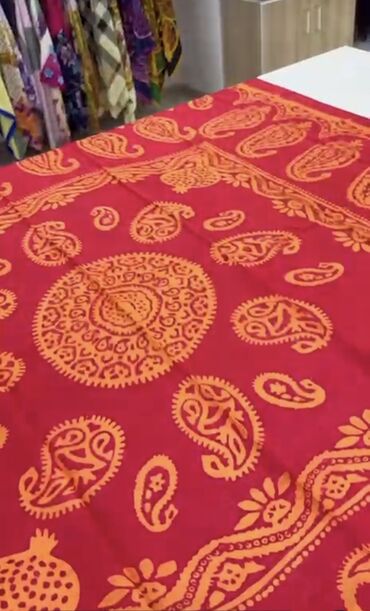 Çantalar: Kəlağayı təmiz ipək Baskal.90 AZN.turk malı 55 azn.qutularimiz var.5 — 26