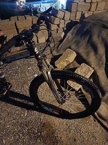 velosiped enduro: Satılır sonu 180azn real alıcılar yazsın heç bir problemi yoxdur — 2