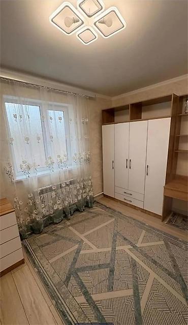 Продажа коттеджей и домов: 🏡 Продаётся 2-х этажный дом 📍Район : Ак-Орго ж/м 📌Расположение  — 6