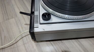 Динамики и колонки: Продам проигрыватель грампластинок первого класса сложности фирма ВЕГА — 8