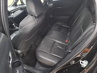 тойота си эйч эр: Toyota C-HR: 2018 г., 1.8 л, Автомат, Гибрид, Кроссовер — 10