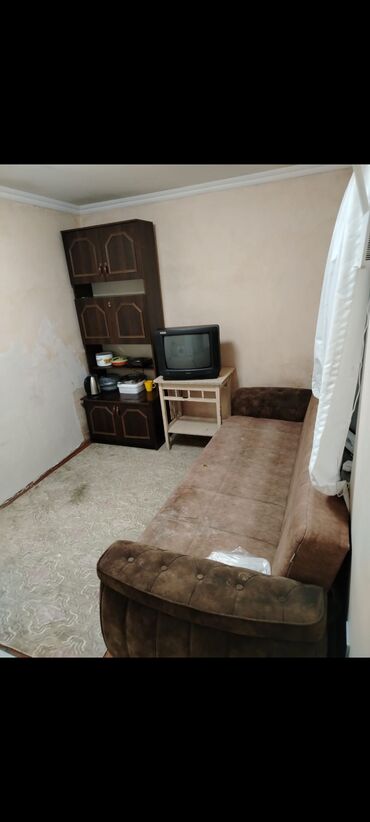 аренда продажа недвижимости: Kənd Əhmədli poçtun yanı.Kirayə üçün 1 otaqlı kiçik mənzil/studiya
